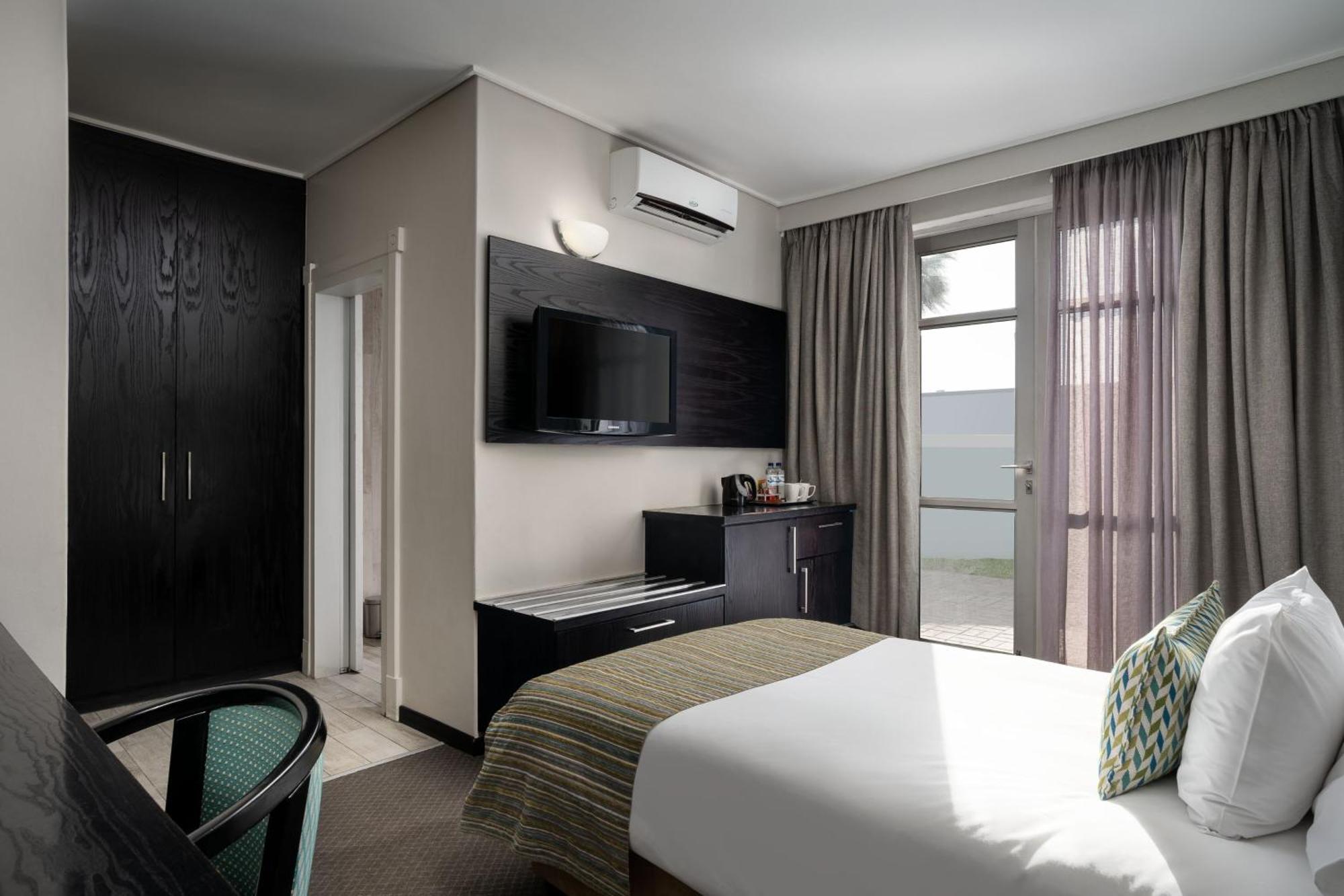 Protea Hotel By Marriott Walvis Bay Indongo Kültér fotó