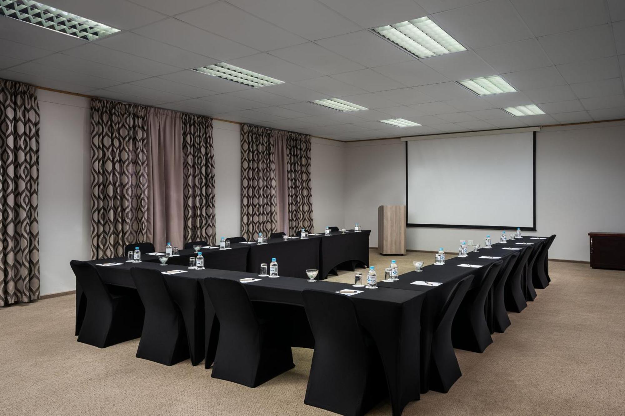 Protea Hotel By Marriott Walvis Bay Indongo Kültér fotó